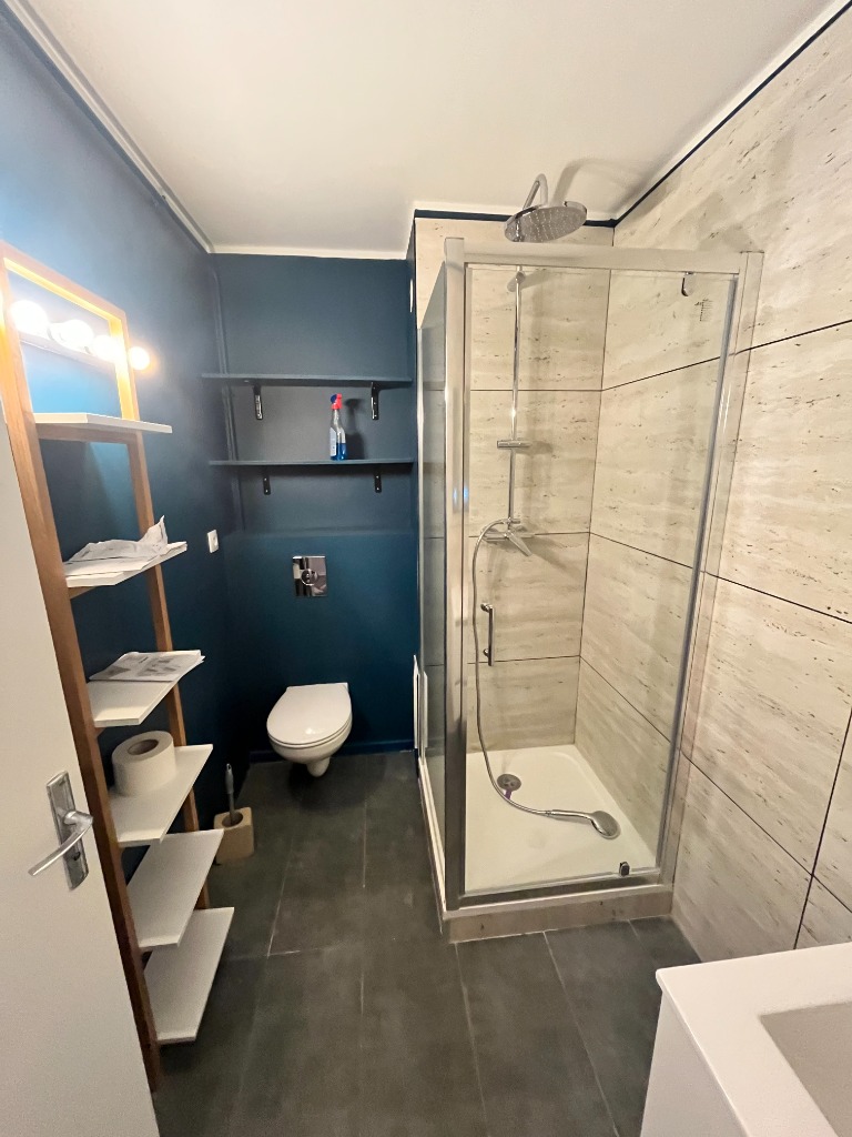 Zvi nb343 lille studio meuble de 2708m avec parking Photo 6 - JLW Immobilier