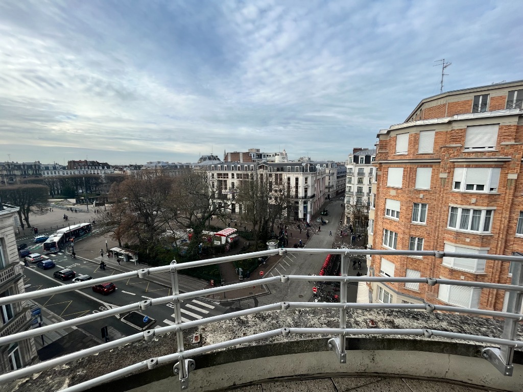 Lille republique t4 meuble de 90m2 balcon et parking Photo 9 - JLW Immobilier