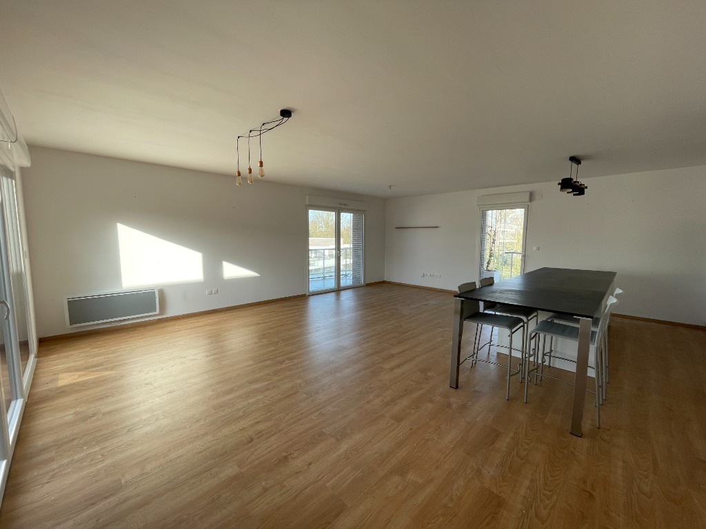 Superbe type 5 domaine de montalembert villeneuve d ascq Photo 3 - JLW Immobilier