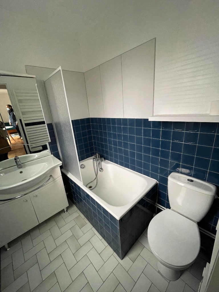 Lille hyper centre studio meuble balcon 25 48m2 Photo 9 - JLW Immobilier Lille hyper centre studio meuble balcon 25 48m2 Photo 9 - JLW Immobilier