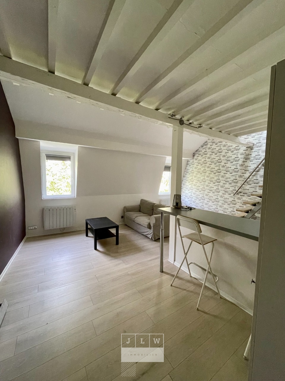 Aawc ll152 t1bis meuble vue imprenable sur jb lebas Photo 5 - JLW Immobilier Aawc ll152 t1bis meuble vue imprenable sur jb lebas Photo 5 - JLW Immobilier