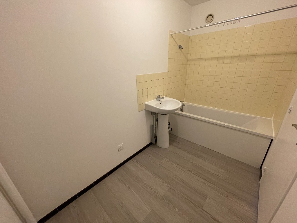 Aawi ll152 haubourdin type 2 65 38m2 cave parking Photo 6 - JLW Immobilier Aawi ll152 haubourdin type 2 65 38m2 cave parking Photo 6 - JLW Immobilier