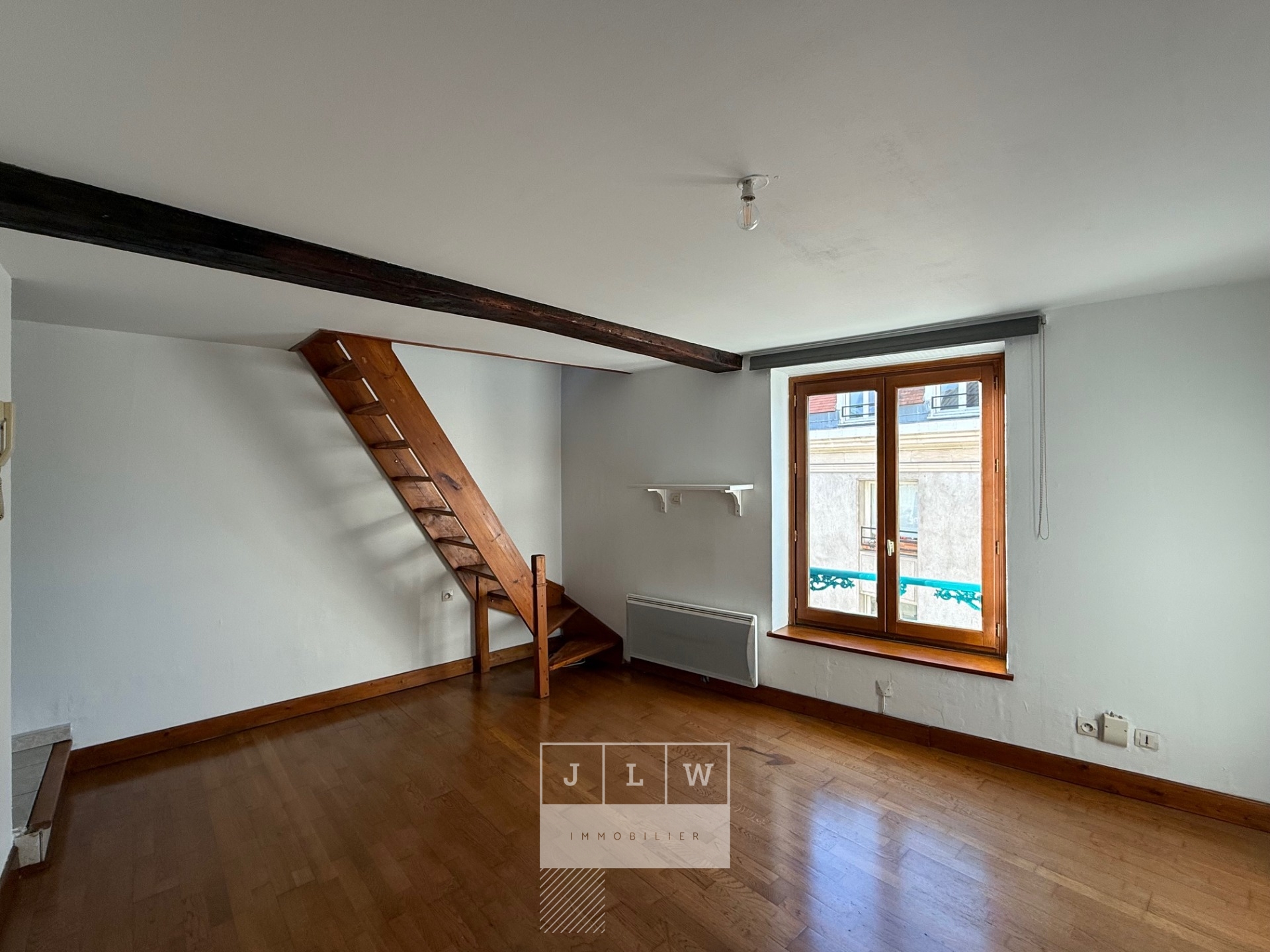 Aayo ll152 appartement type 1 bis secteur vieux lille Photo 3 - JLW Immobilier Aayo ll152 appartement type 1 bis secteur vieux lille Photo 3 - JLW Immobilier