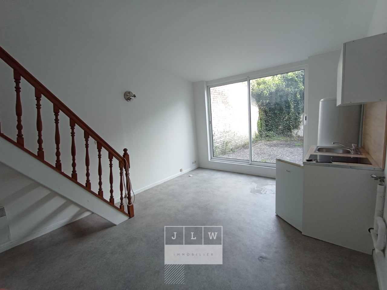 Ref abru jm63 appartement t1 rue des stations Photo 3 - JLW Immobilier Ref abru jm63 appartement t1 rue des stations Photo 3 - JLW Immobilier