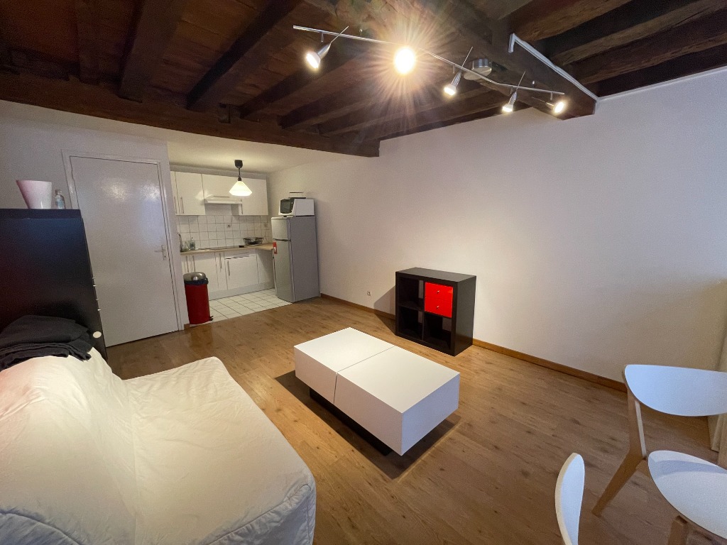 Acce ll152 lille rue de la clef t2 meuble mq diags Photo 2 - JLW Immobilier Acce ll152 lille rue de la clef t2 meuble mq diags Photo 2 - JLW Immobilier