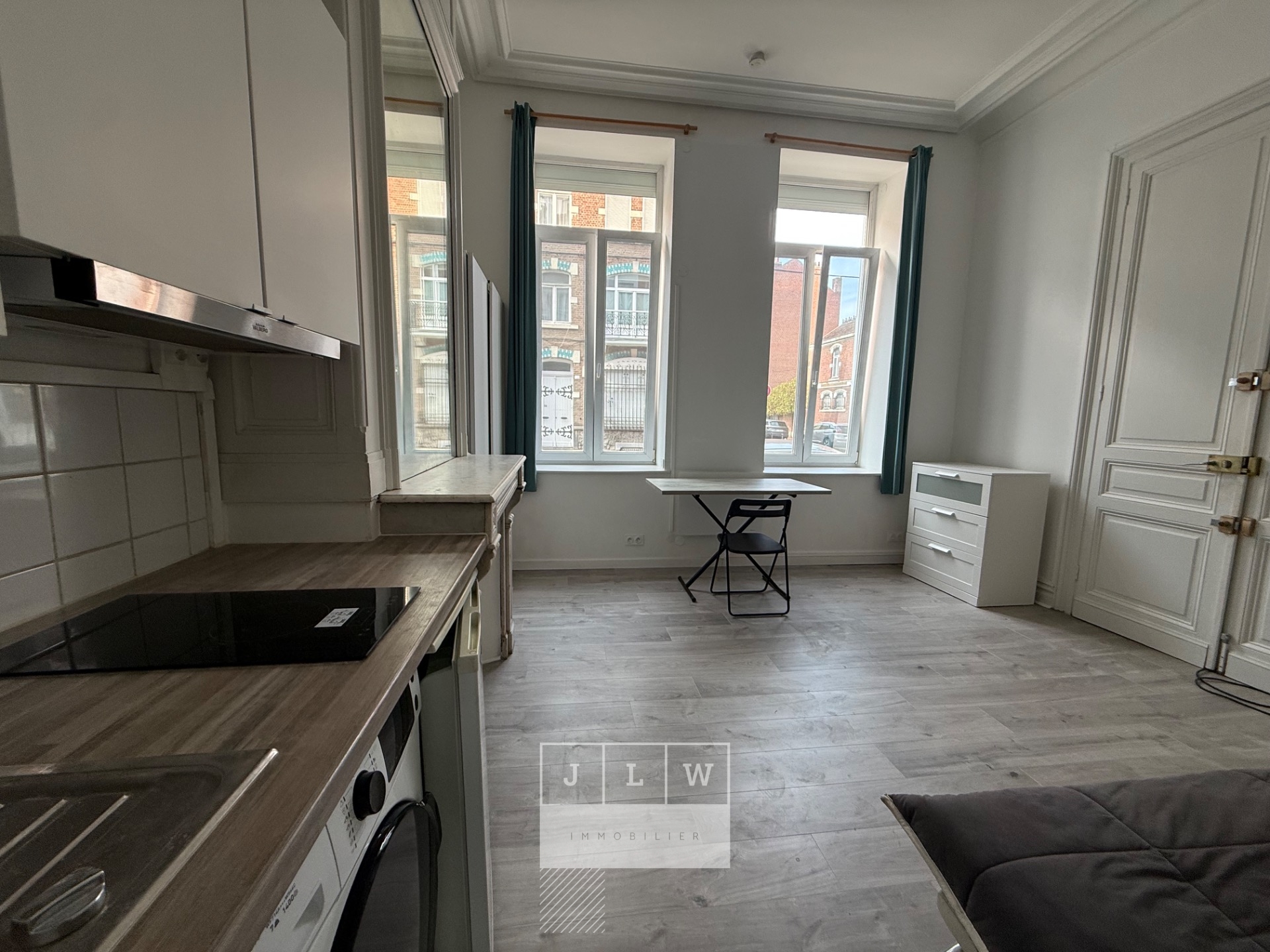 Acei ll152 studio meuble 21 42m2 proche la catho Photo 3 - JLW Immobilier Acei ll152 studio meuble 21 42m2 proche la catho Photo 3 - JLW Immobilier