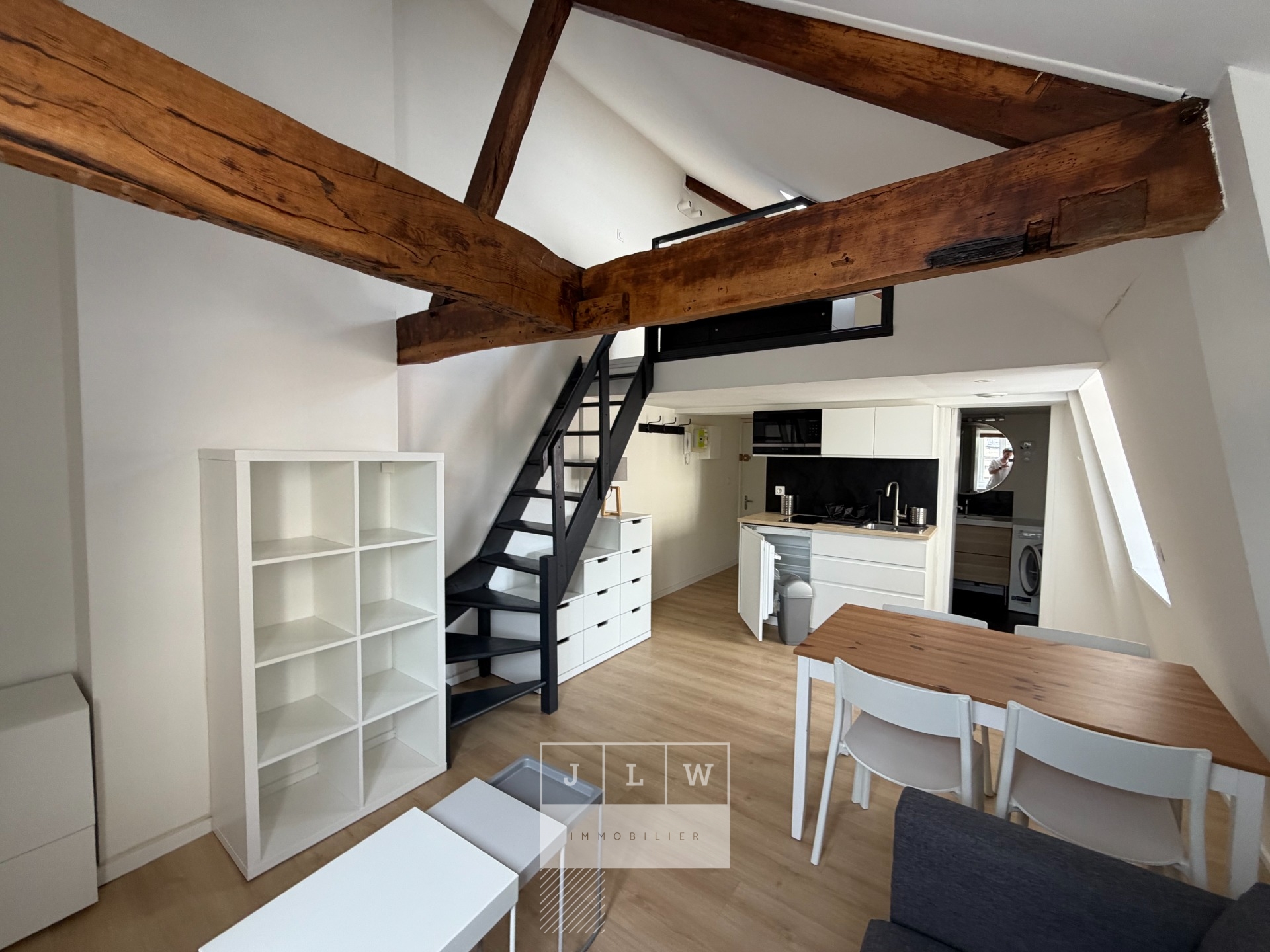 Adfk ll152 bel appartement meuble en duplex vieux lille Photo 1 - JLW Immobilier Adfk ll152 bel appartement meuble en duplex vieux lille Photo 1 - JLW Immobilier