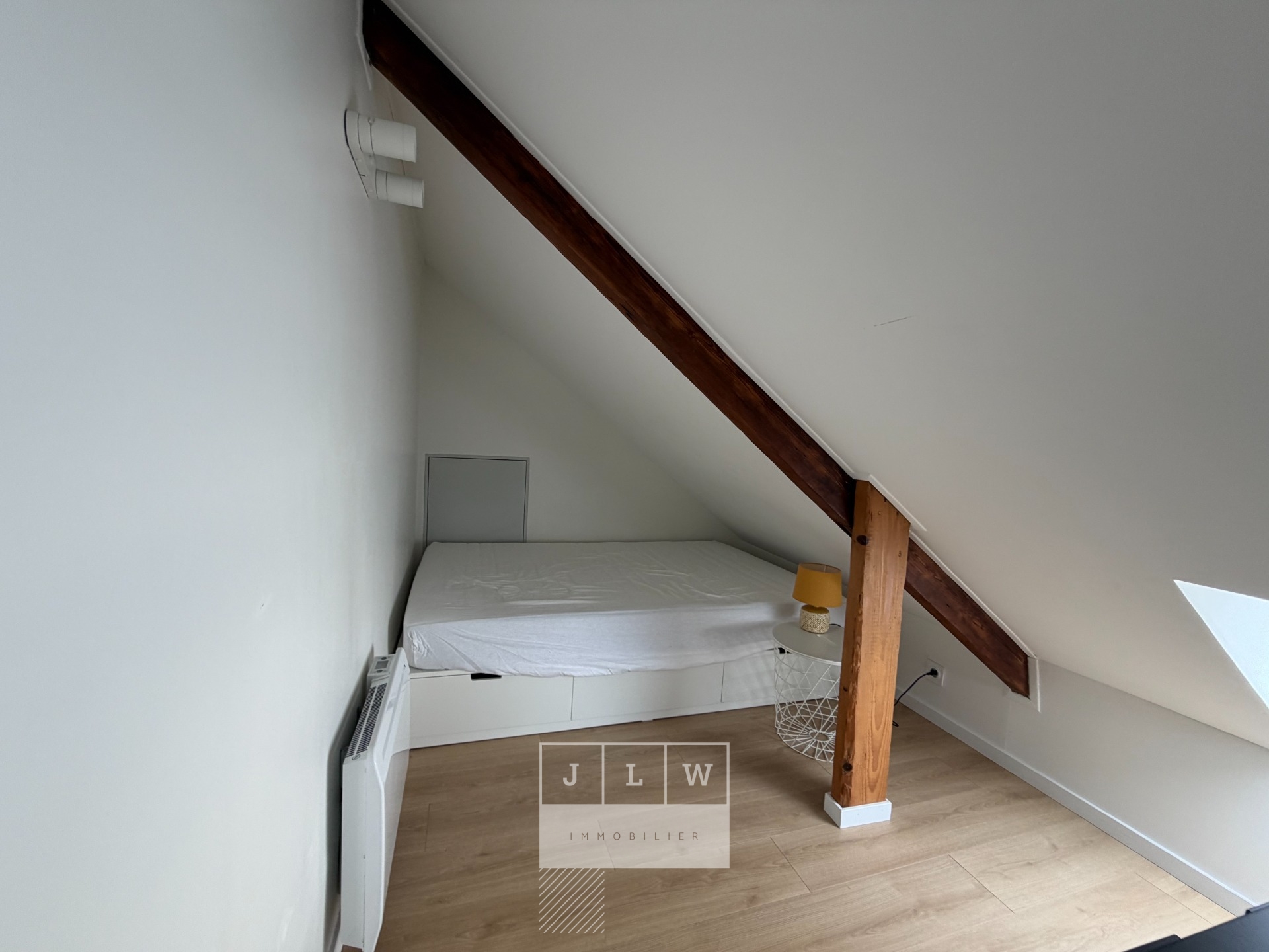 Adfk ll152 bel appartement meuble en duplex vieux lille Photo 6 - JLW Immobilier Adfk ll152 bel appartement meuble en duplex vieux lille Photo 6 - JLW Immobilier