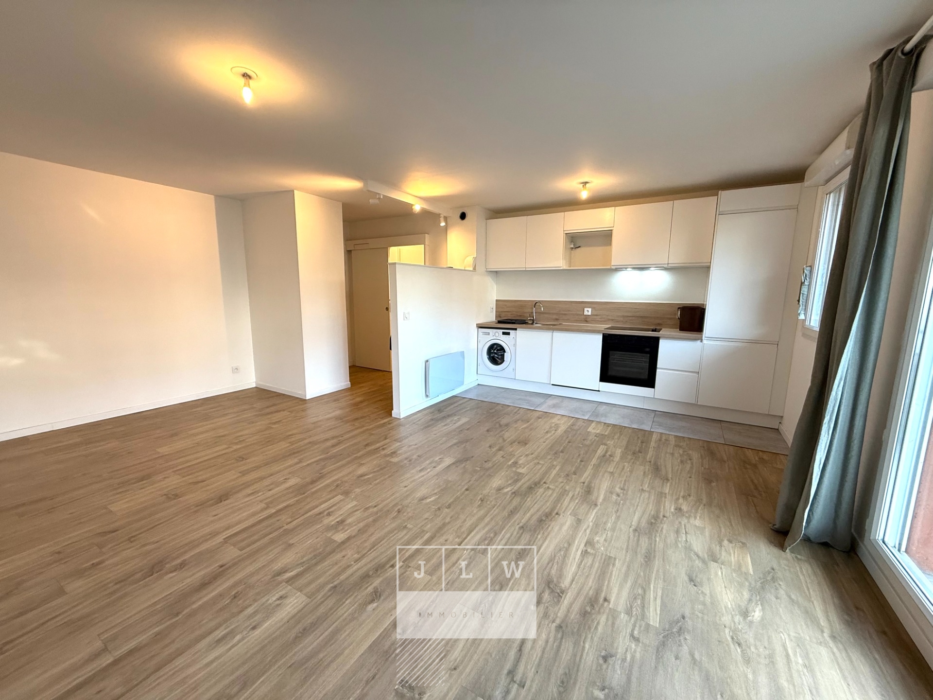 Adgj sr123 rue du guet lille t2   balcon Photo 2 - JLW Immobilier