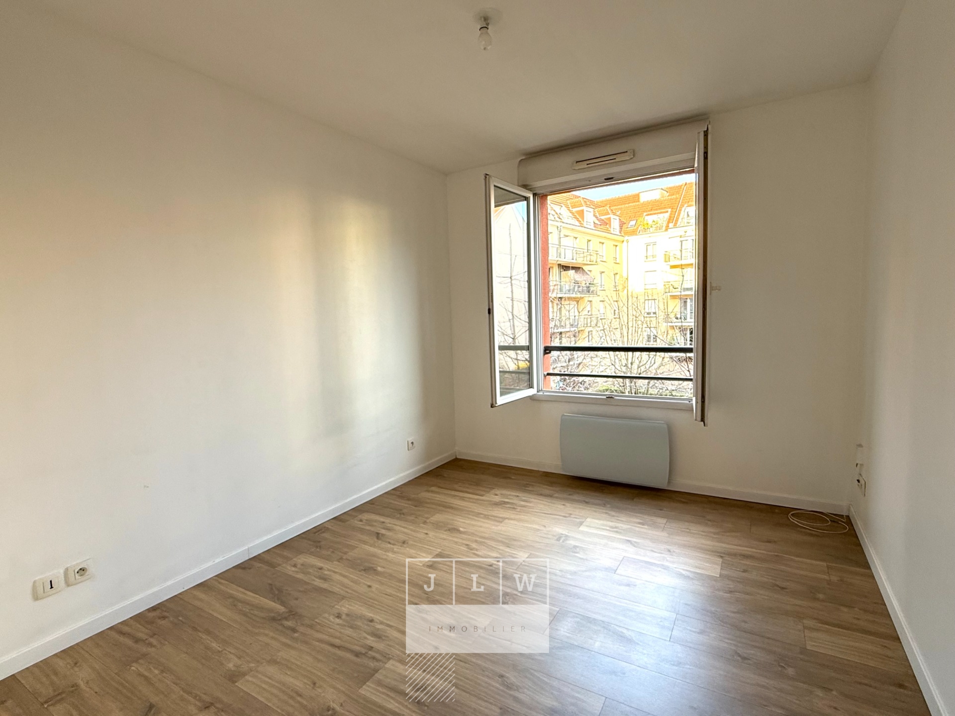 Adgj sr123 rue du guet lille t2   balcon Photo 4 - JLW Immobilier