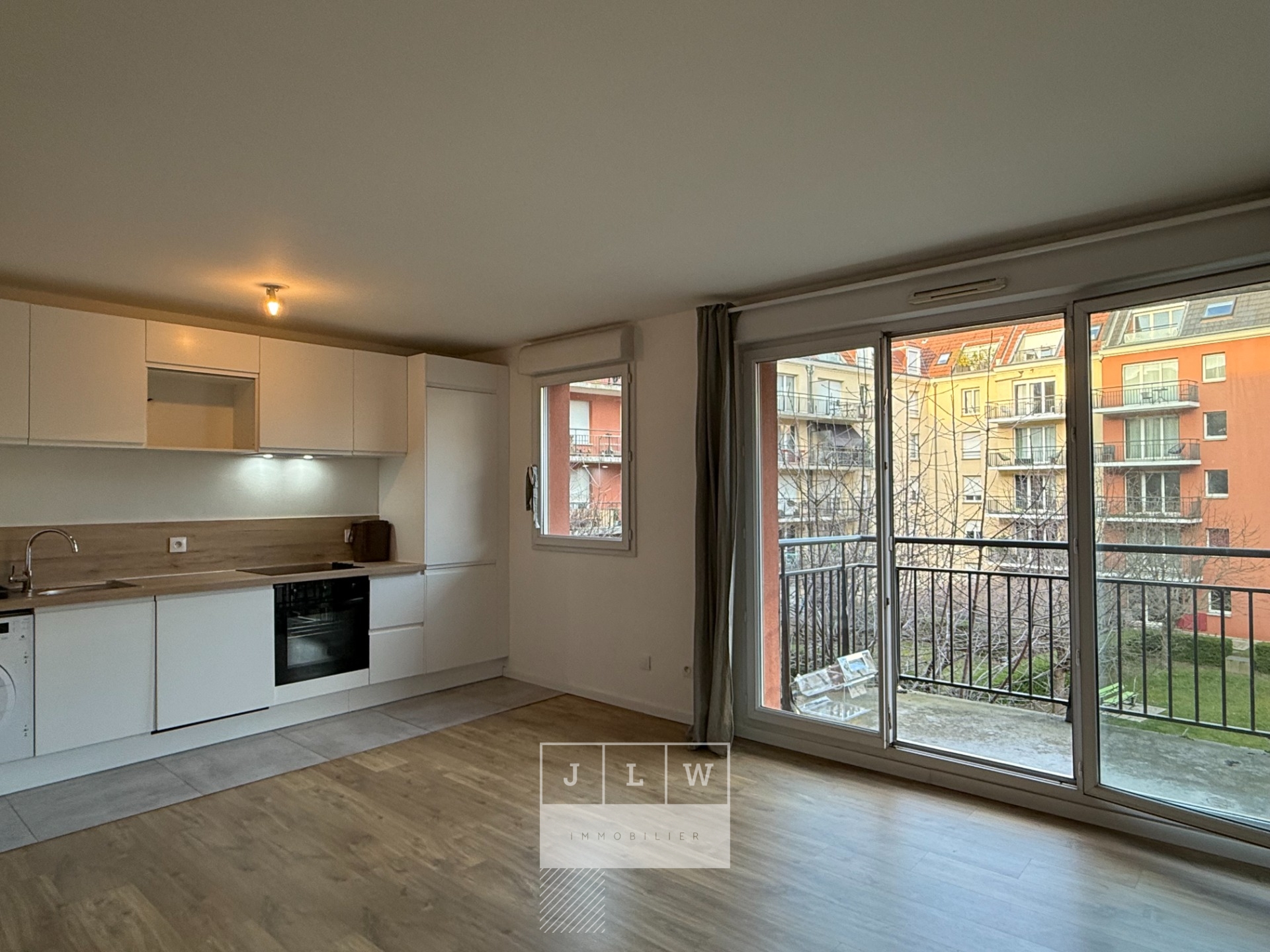 Adgj sr123 rue du guet lille t2   balcon Photo 6 - JLW Immobilier