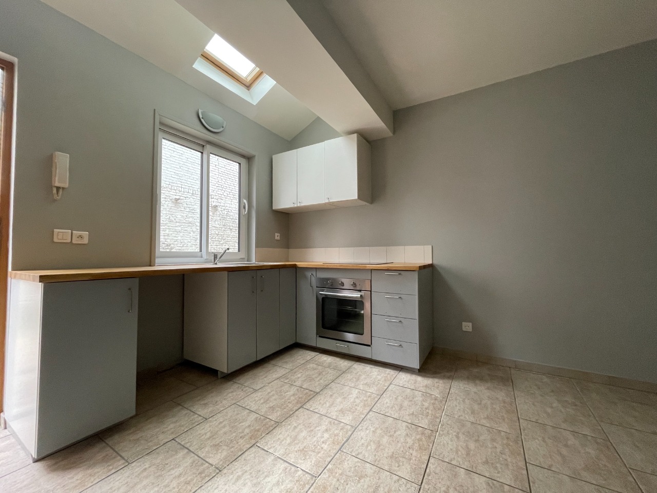 Maison renovee 2 chambres place du marche de wazemmes Photo 2 - JLW Immobilier Maison renovee 2 chambres place du marche de wazemmes Photo 2 - JLW Immobilier
