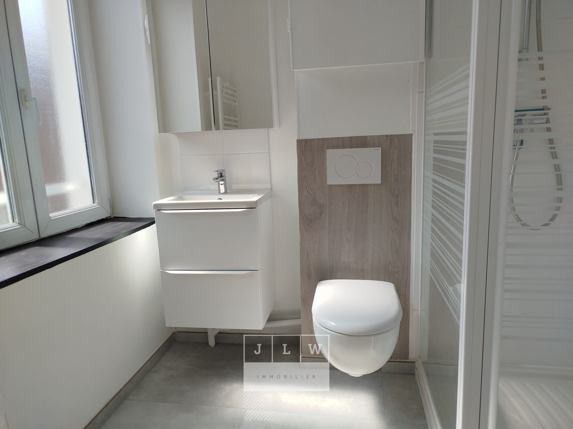 Aefu ll152 beau studio meuble 24 15m2 Photo 5 - JLW Immobilier