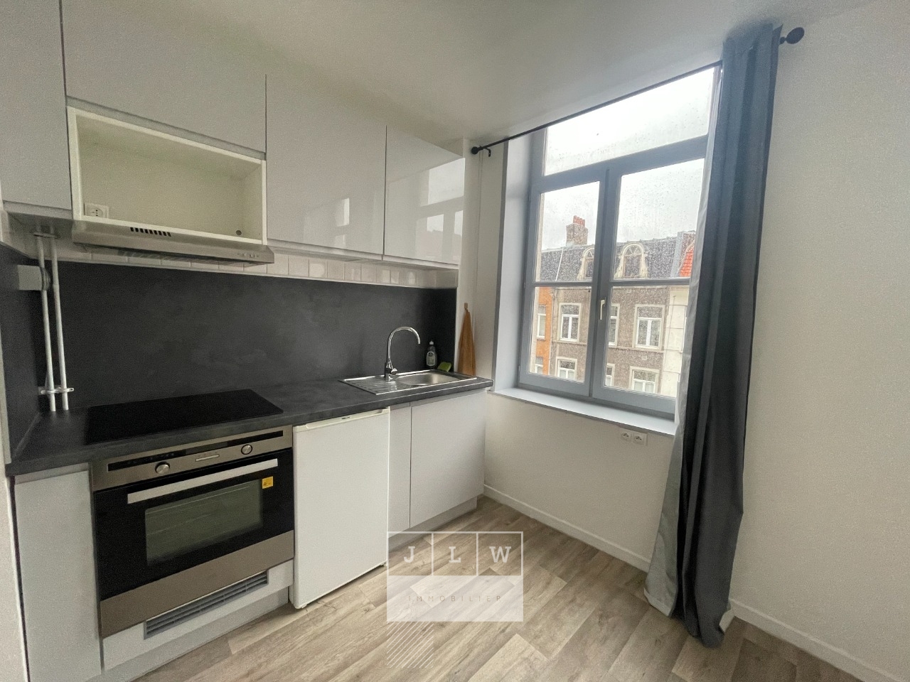 Ref  aeih ll152 lille cormontaigne triplex t1 bis meuble  Photo 2 - JLW Immobilier