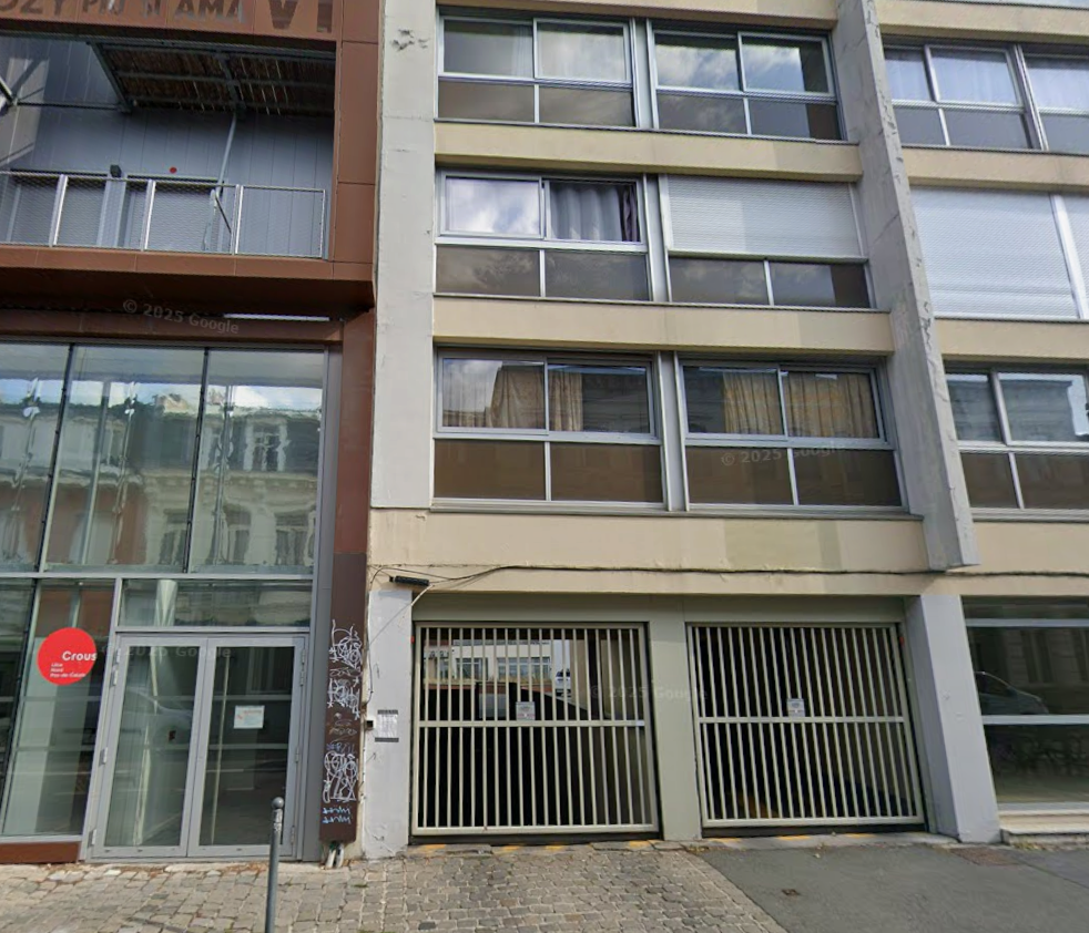 Aekq pkg lille  st michel jb lebas pkg en res securisee Photo 1 - JLW Immobilier