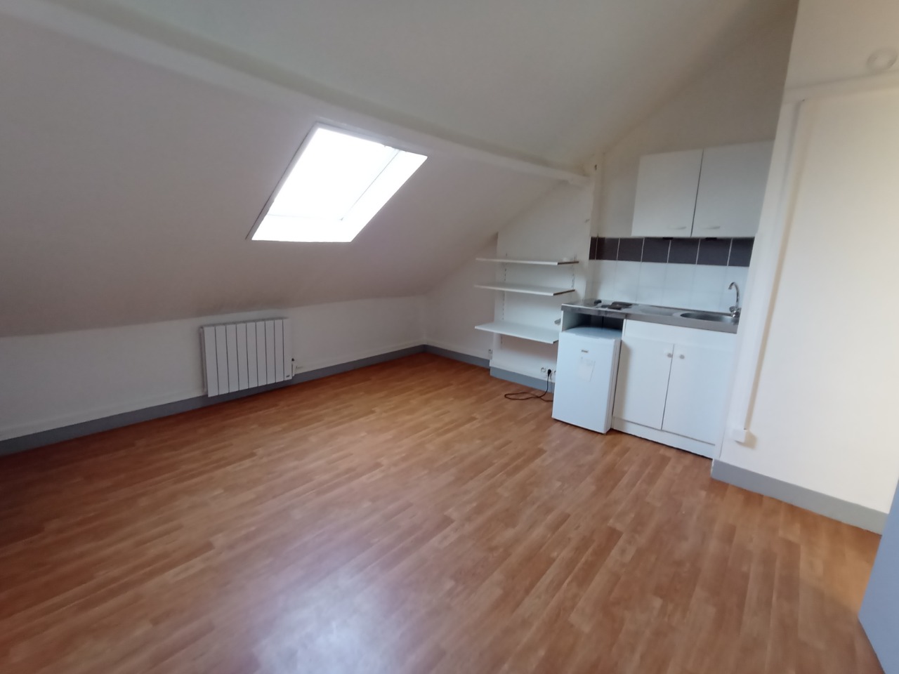 Afip jm63 lille secteur gambetta type 1 bis non meuble Photo 1 - JLW Immobilier