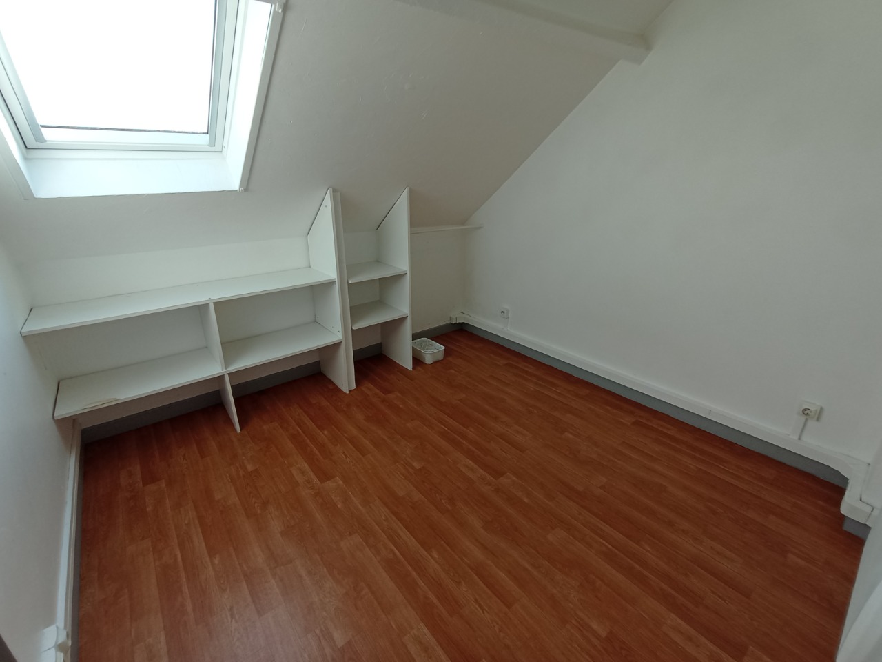 Afip jm63 lille secteur gambetta type 1 bis non meuble Photo 2 - JLW Immobilier Afip jm63 lille secteur gambetta type 1 bis non meuble Photo 2 - JLW Immobilier