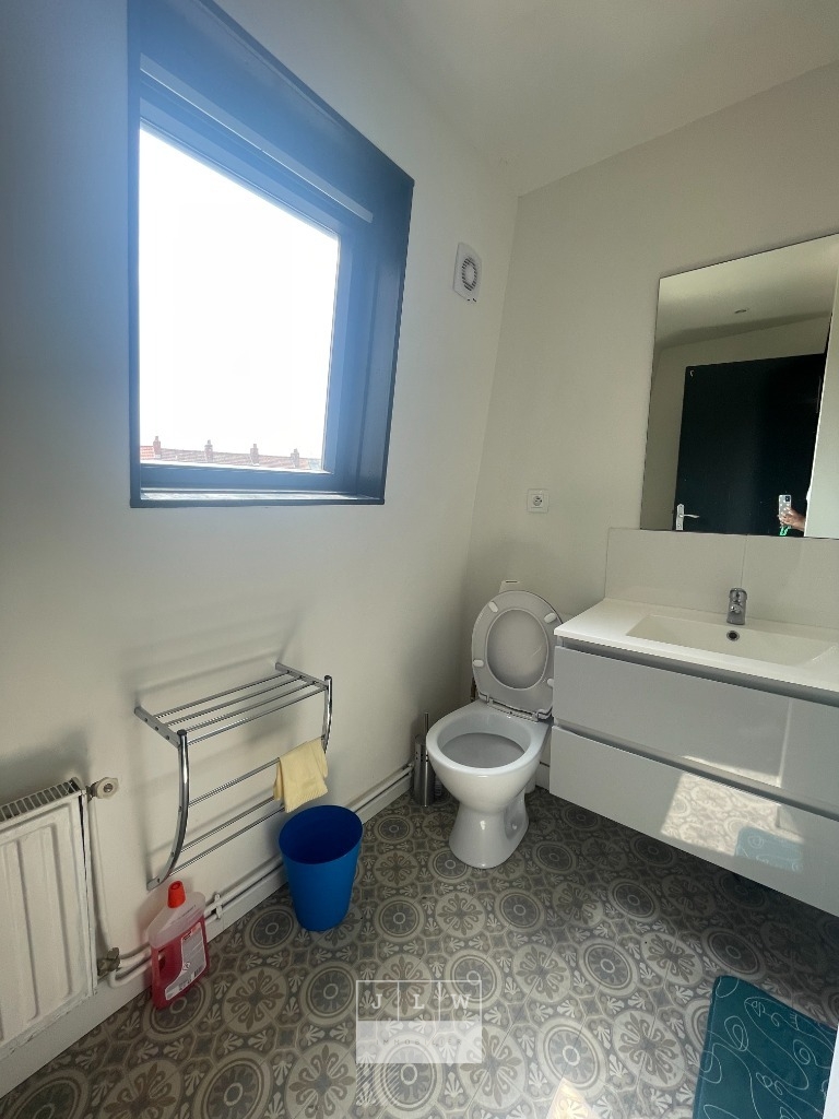 Agcl jm63 divise en chambre t4 meuble lille Photo 9 - JLW Immobilier Agcl jm63 divise en chambre t4 meuble lille Photo 9 - JLW Immobilier