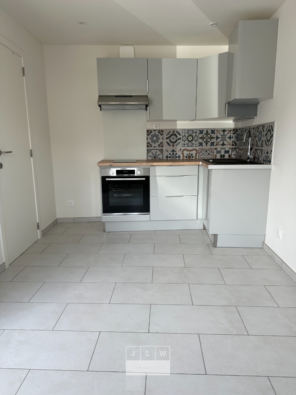 Agoh sr123 maison de ville avec place de parking Photo 2 - JLW Immobilier