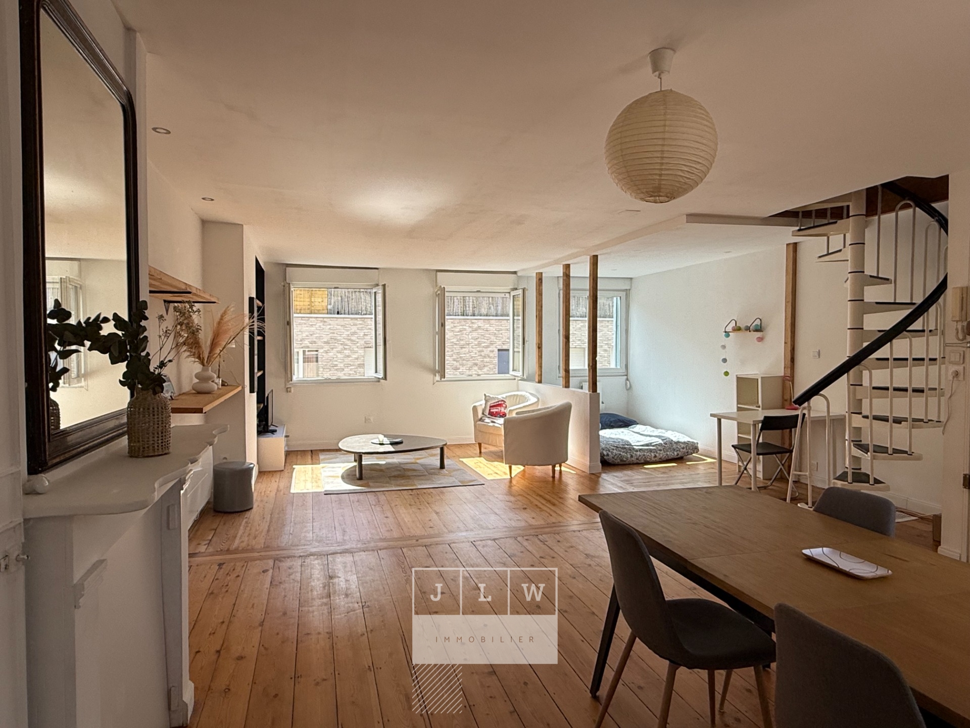 Agrb sr123 saint michel t2 73m2 en duplex meuble Photo 1 - JLW Immobilier Agrb sr123 saint michel t2 73m2 en duplex meuble Photo 1 - JLW Immobilier