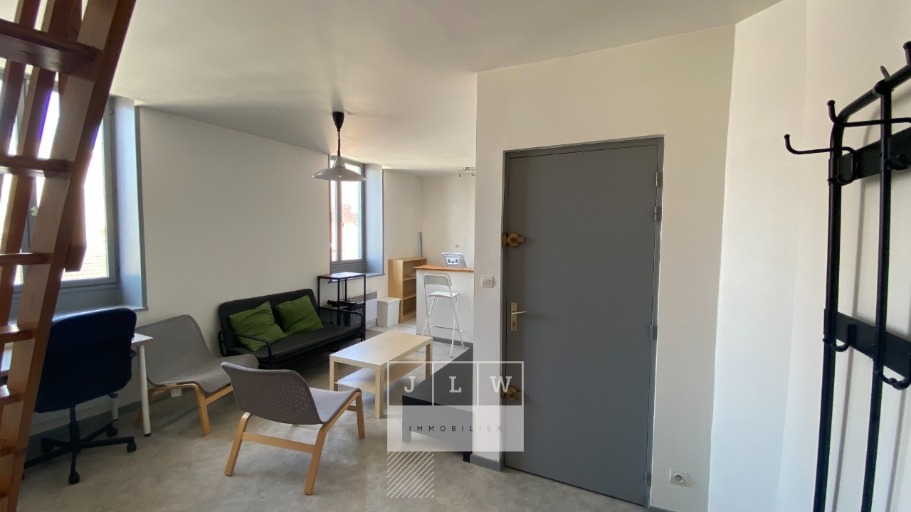 Agwo ll152 lille t1bis de 32m2 pret de meubles Photo 3 - JLW Immobilier