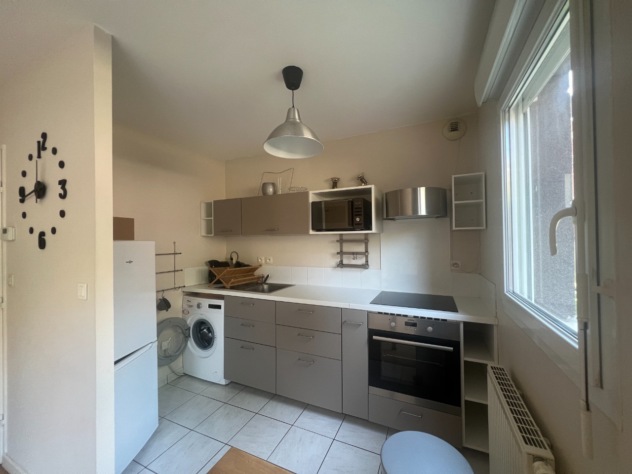 Ahjd sr123 t2 meuble parking terrasse 45m Photo 6 - JLW Immobilier Ahjd sr123 t2 meuble parking terrasse 45m Photo 6 - JLW Immobilier