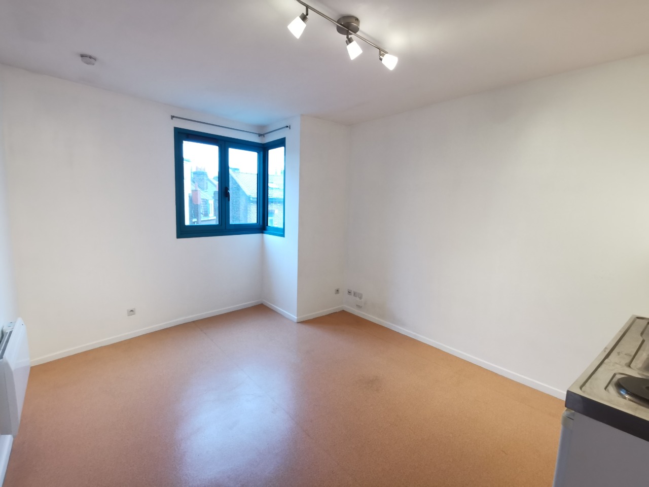 Lille mise en vente studio 18m parking Photo 3 - JLW Immobilier Lille mise en vente studio 18m parking Photo 3 - JLW Immobilier