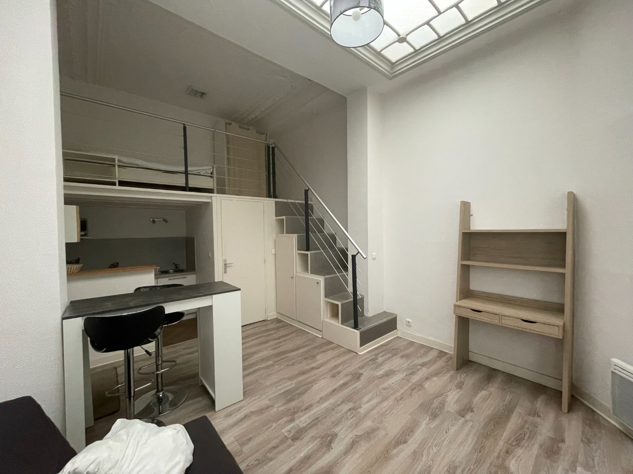 Grand studio   cour rue nationale Photo 1 - JLW Immobilier