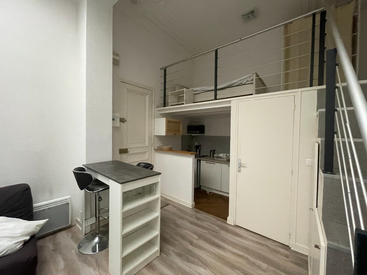 Grand studio   cour rue nationale Photo 4 - JLW Immobilier