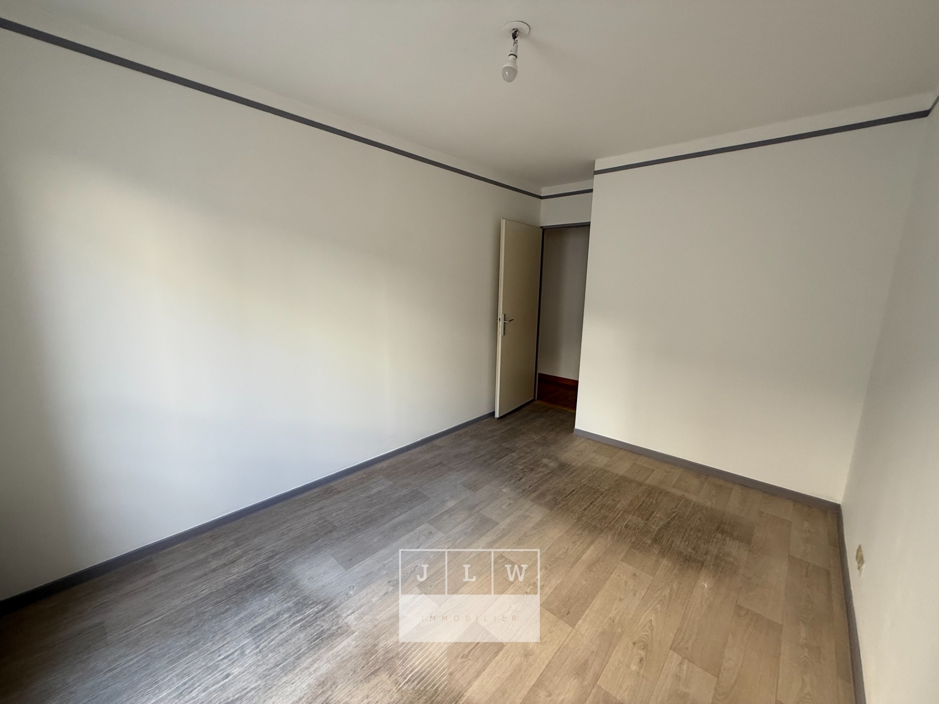 T3 avec garage balcon et cave Photo 5 - JLW Immobilier