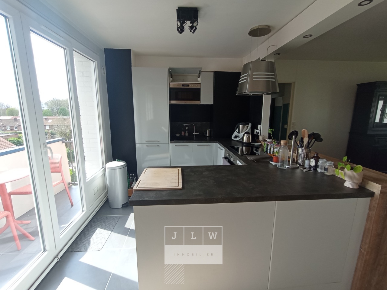 Ajsw ll152 t3 meuble lille saint maurice pellevoisin Photo 11 - JLW Immobilier Ajsw ll152 t3 meuble lille saint maurice pellevoisin Photo 11 - JLW Immobilier