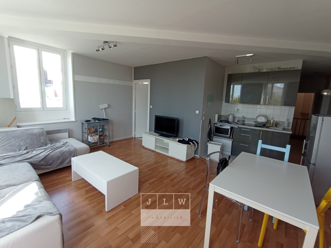 Ajxb ll152 lille republique t2 meuble en duplex 42 m Photo 3 - JLW Immobilier