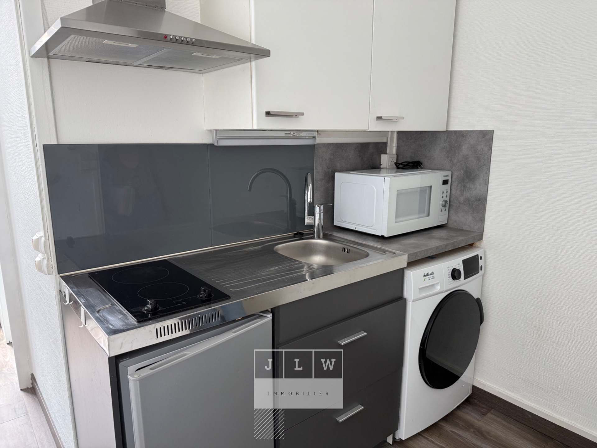 Aksb ll152 cormontaigne studio meuble 26m Photo 2 - JLW Immobilier Aksb ll152 cormontaigne studio meuble 26m Photo 2 - JLW Immobilier