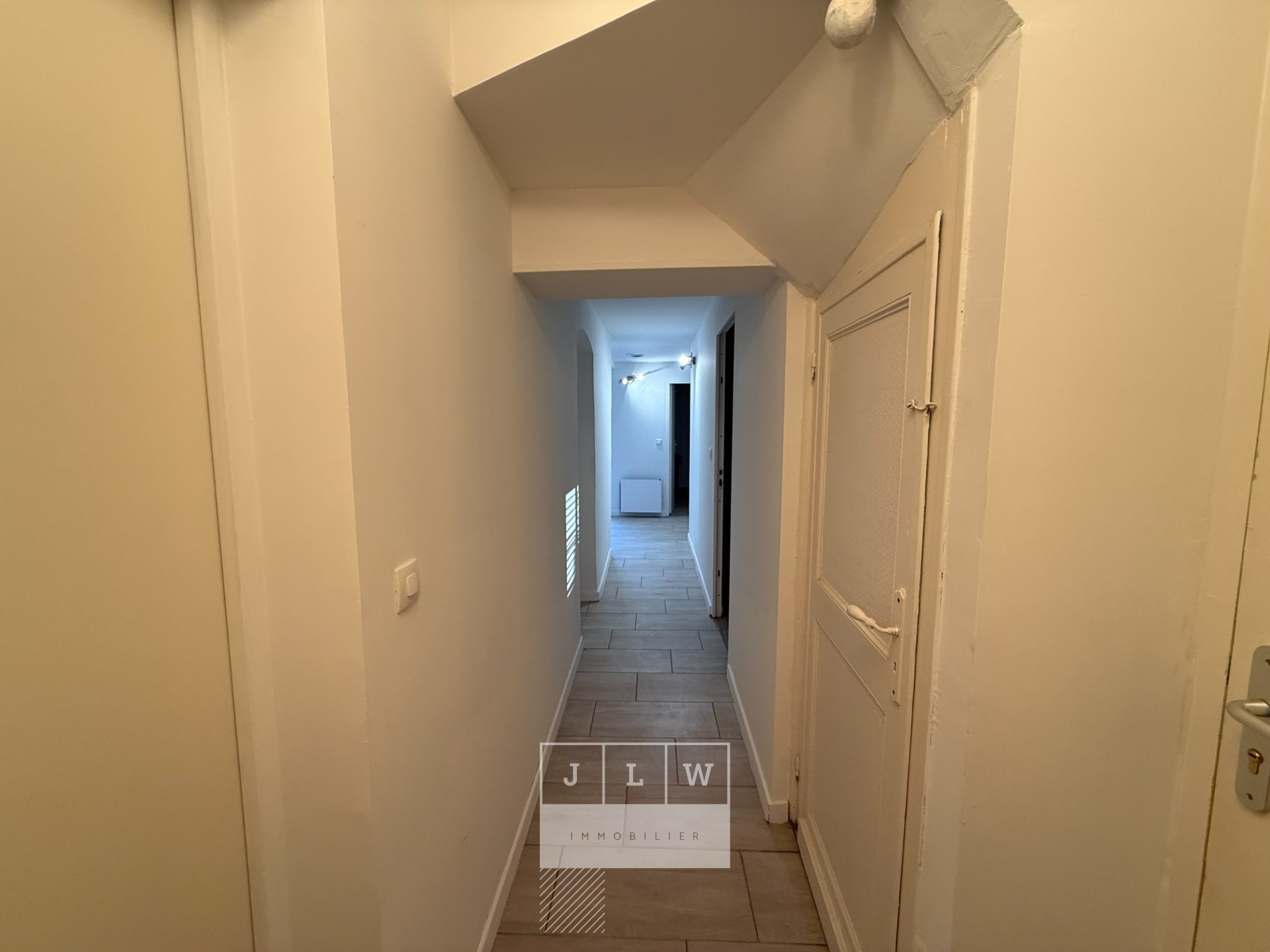 Alpv ll152 appartament 4 chambres meuble avec exterieur Photo 2 - JLW Immobilier