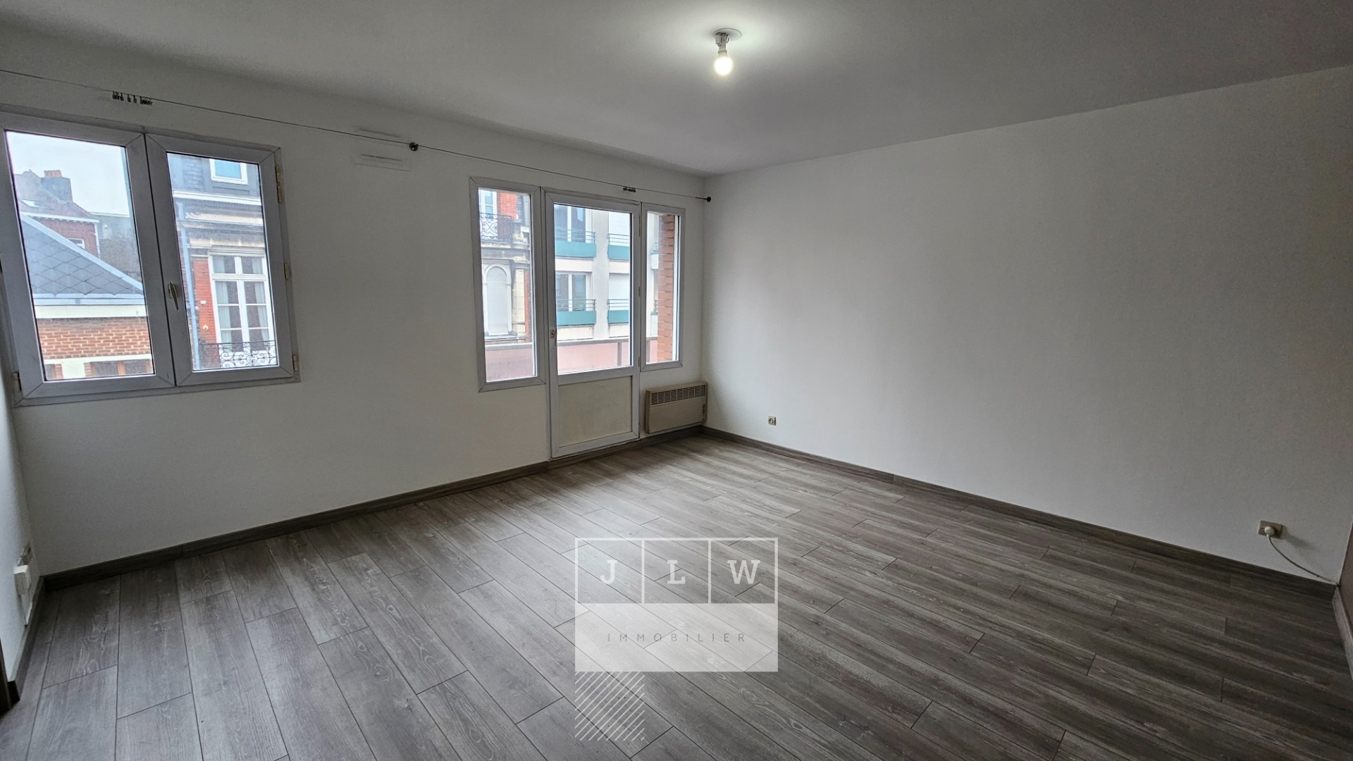 Ammn nb343  proche jb lebas t2 non meuble de 4487m Photo 1 - JLW Immobilier