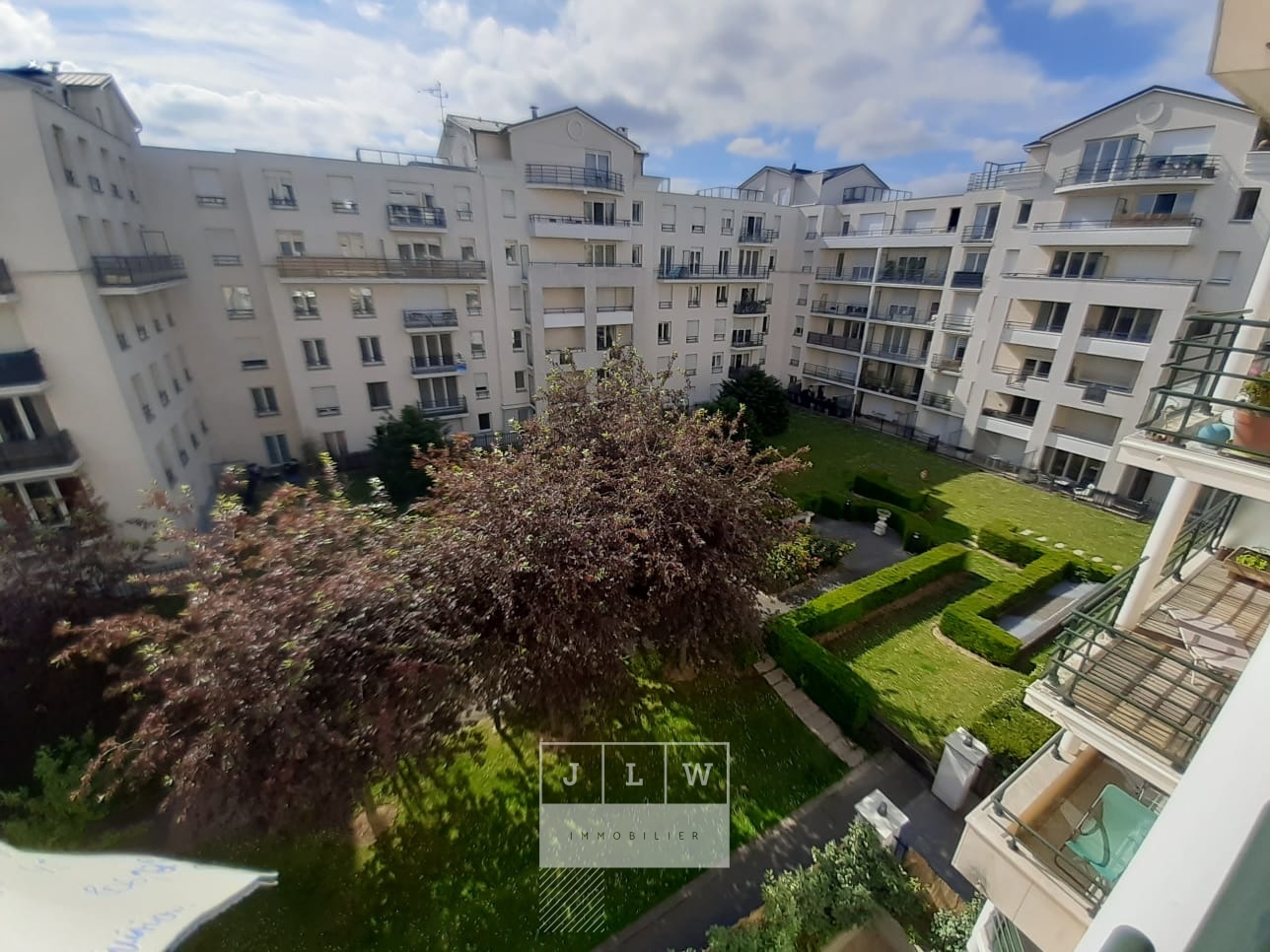 Amzi sr t3 peuple belge vieux lille balcon 55m Photo 1 - JLW Immobilier Amzi sr t3 peuple belge vieux lille balcon 55m Photo 1 - JLW Immobilier