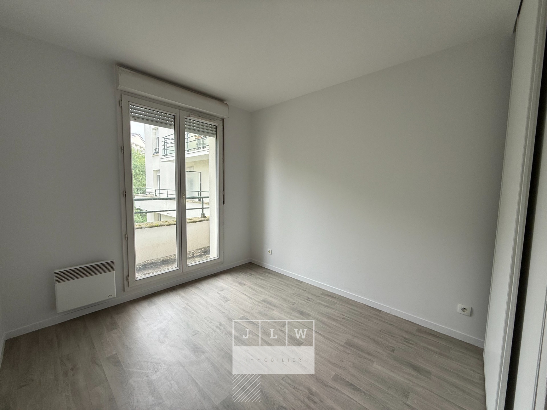 Amzi sr123 t3 peuple belge vieux lille balcon 55m Photo 2 - JLW Immobilier Amzi sr123 t3 peuple belge vieux lille balcon 55m Photo 2 - JLW Immobilier