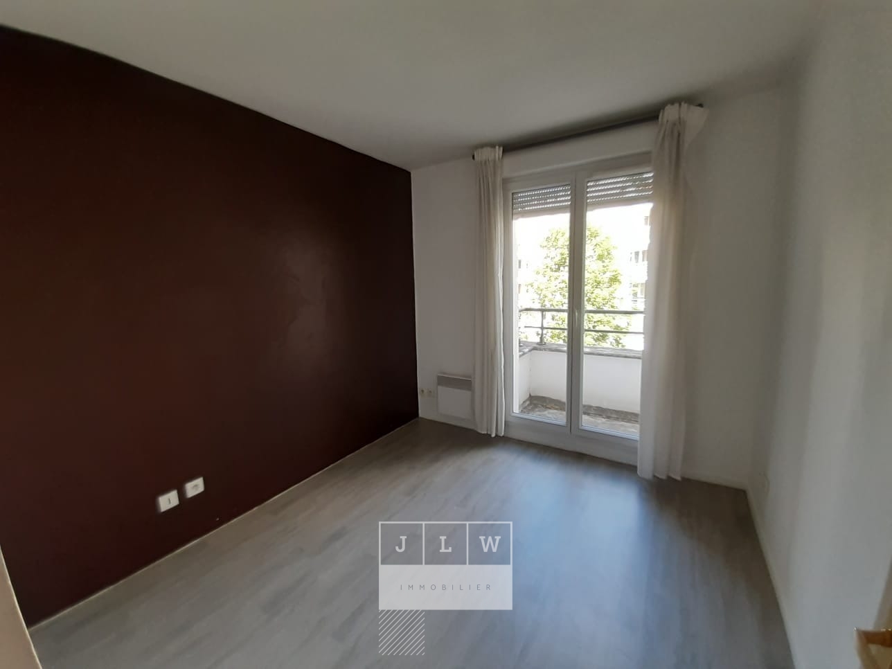 Amzi sr t3 peuple belge vieux lille balcon 55m Photo 3 - JLW Immobilier Amzi sr t3 peuple belge vieux lille balcon 55m Photo 3 - JLW Immobilier