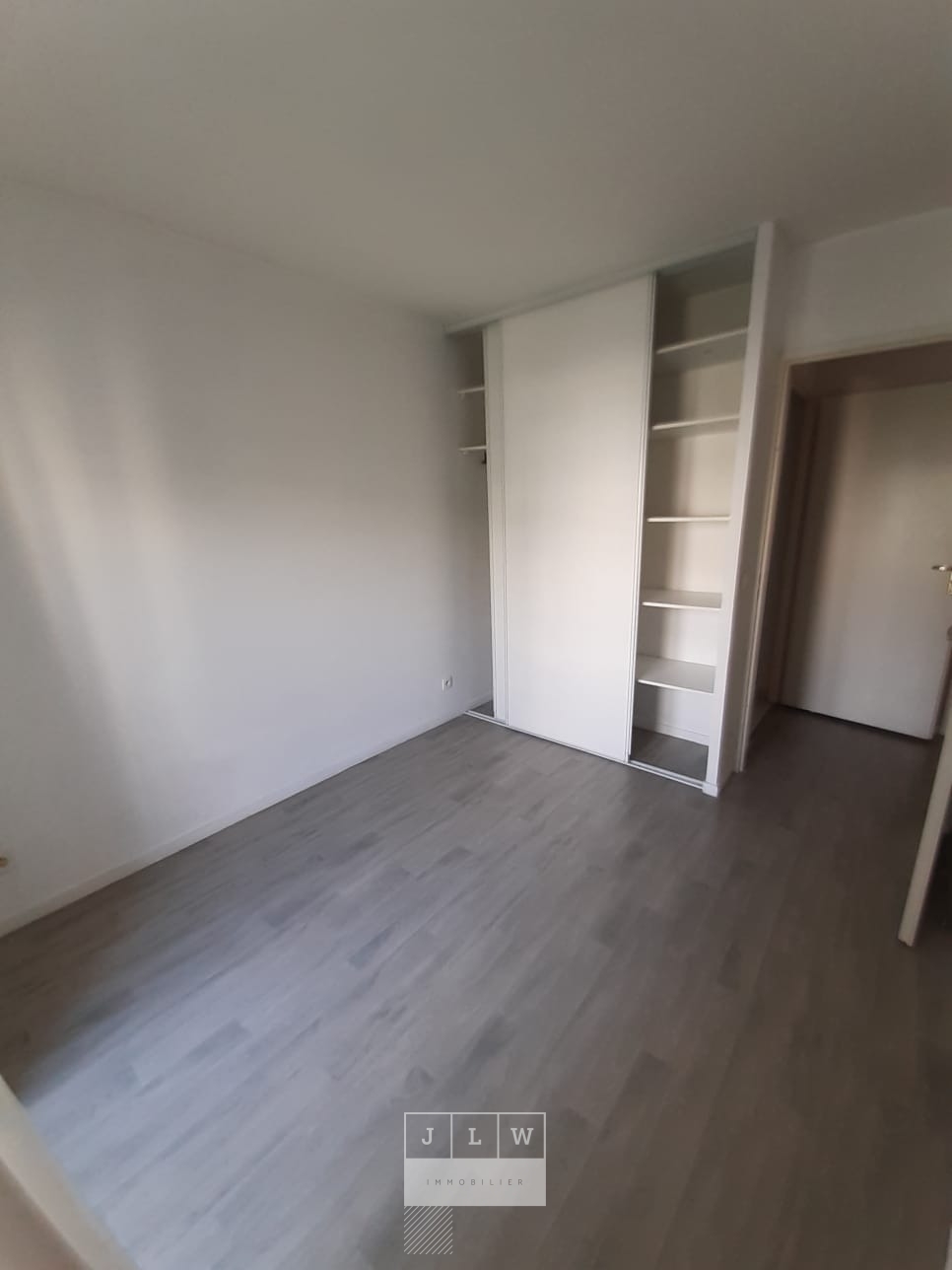 Amzi sr t3 peuple belge vieux lille balcon 55m Photo 4 - JLW Immobilier Amzi sr t3 peuple belge vieux lille balcon 55m Photo 4 - JLW Immobilier