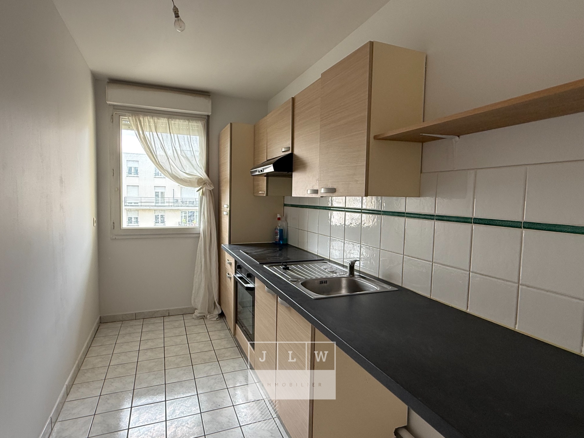 Amzi sr123 t3 peuple belge vieux lille balcon 55m Photo 4 - JLW Immobilier Amzi sr123 t3 peuple belge vieux lille balcon 55m Photo 4 - JLW Immobilier