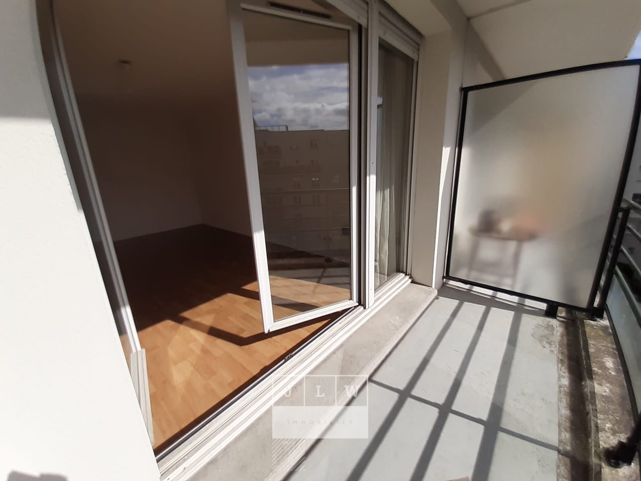Amzi sr t3 peuple belge vieux lille balcon 55m Photo 5 - JLW Immobilier Amzi sr t3 peuple belge vieux lille balcon 55m Photo 5 - JLW Immobilier