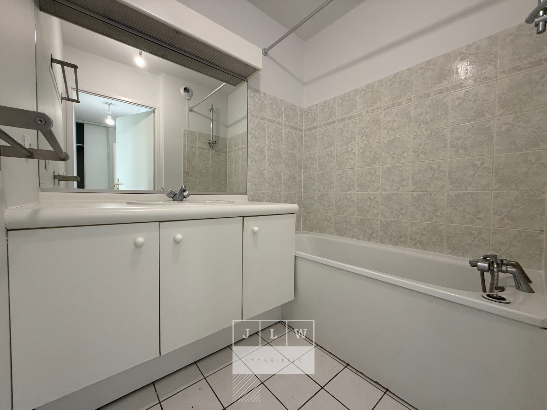 Amzi sr123 t3 peuple belge vieux lille balcon 55m Photo 5 - JLW Immobilier Amzi sr123 t3 peuple belge vieux lille balcon 55m Photo 5 - JLW Immobilier