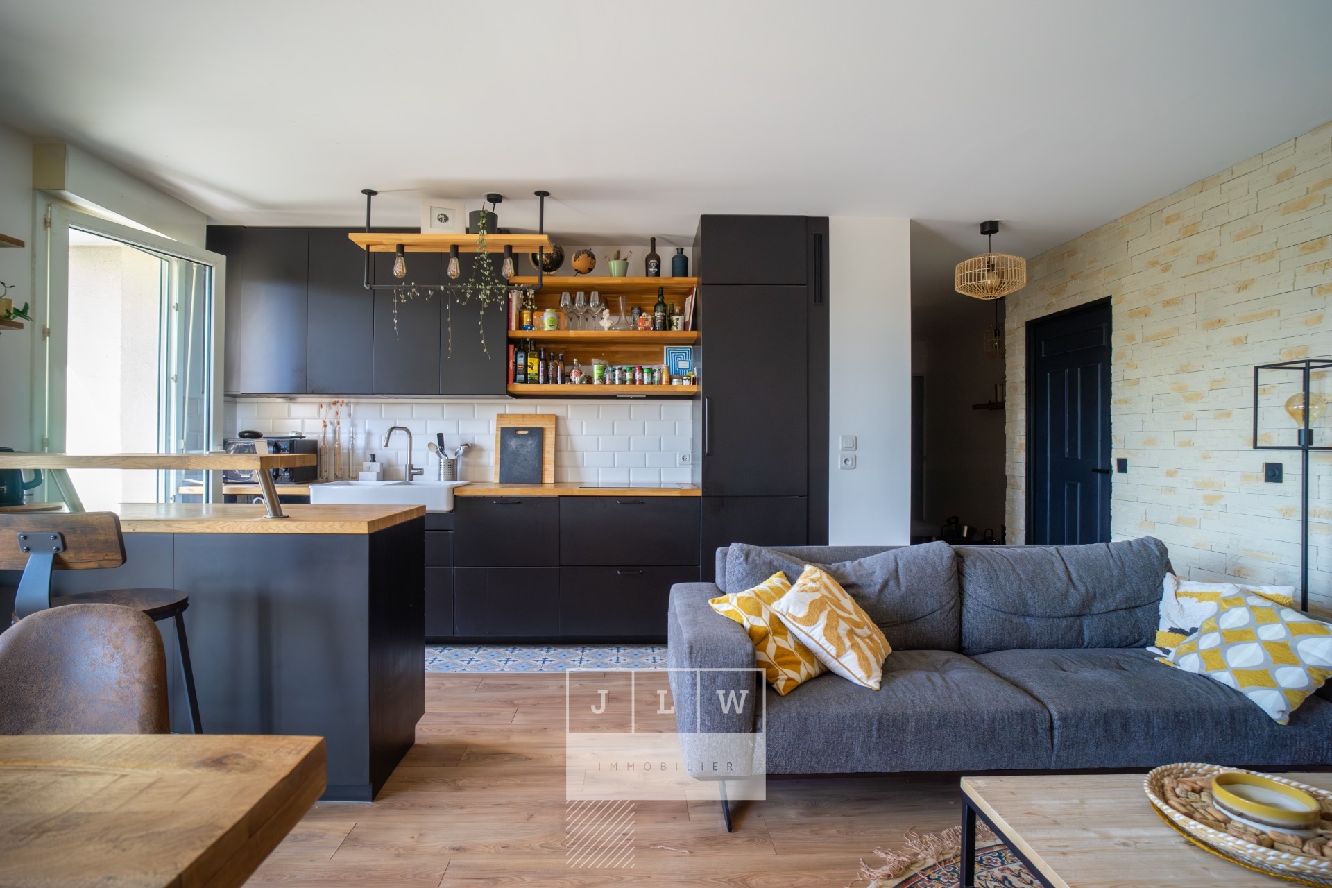 Vieux lille appartement avec exterieur parking et cave Photo 1 - JLW Immobilier