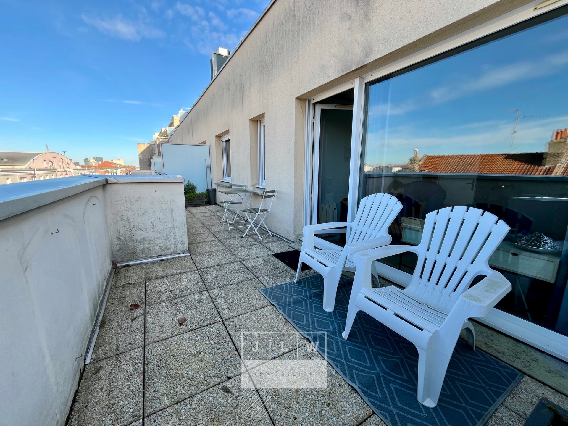 Appartement t2 dernier etage avec terrasse et parking Photo 6 - JLW Immobilier Appartement t2 dernier etage avec terrasse et parking Photo 6 - JLW Immobilier