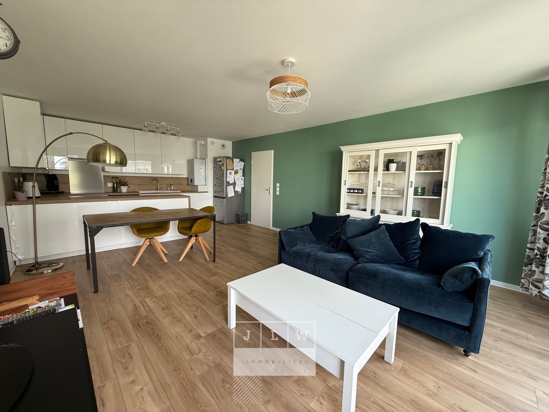 Superbe t4 balcon parking Photo 1 - JLW Immobilier Superbe t4 balcon parking Photo 1 - JLW Immobilier