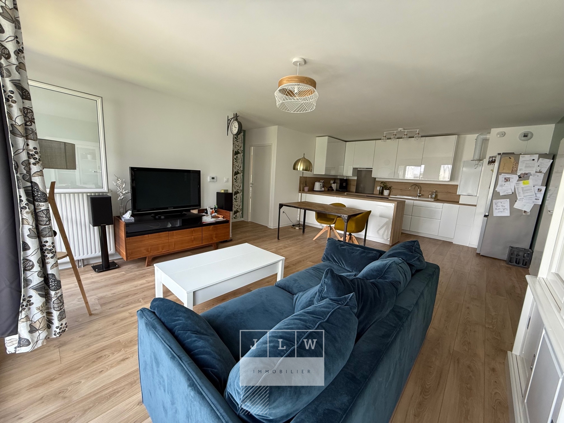 Superbe t4 balcon parking Photo 3 - JLW Immobilier Superbe t4 balcon parking Photo 3 - JLW Immobilier