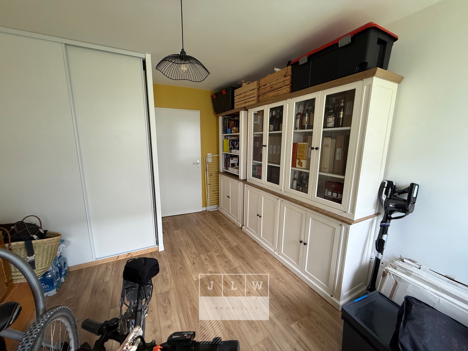 Superbe t4 balcon parking Photo 8 - JLW Immobilier Superbe t4 balcon parking Photo 8 - JLW Immobilier