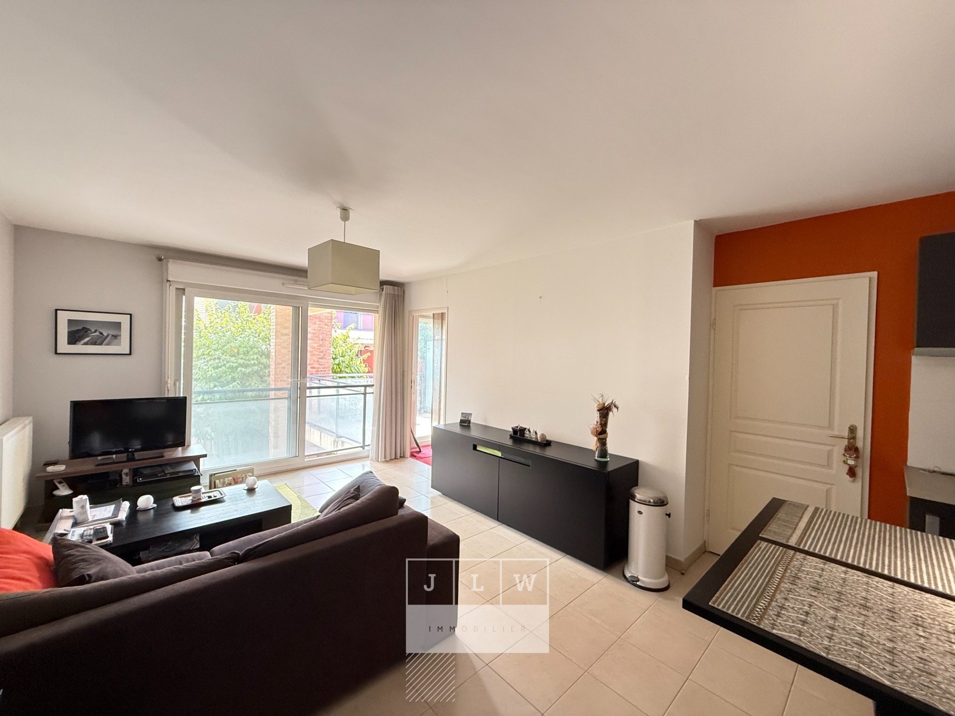 Grand t2 terrasse et parking Photo 2 - JLW Immobilier Grand t2 terrasse et parking Photo 2 - JLW Immobilier