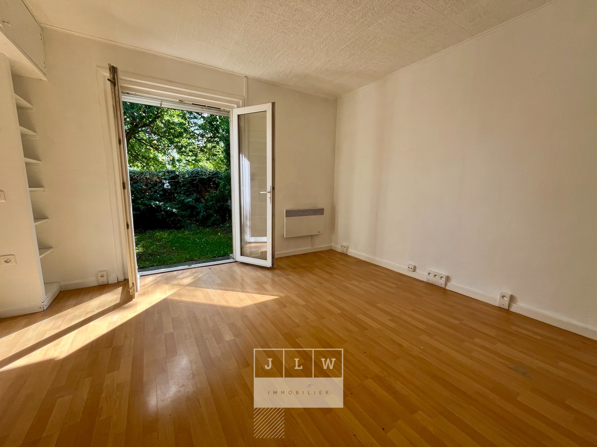 Lille fives  appartement de 25m avec jardin Photo 2 - JLW Immobilier