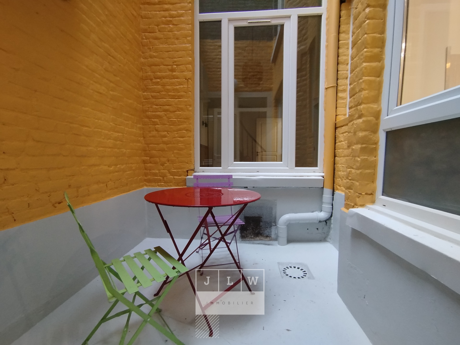 Artx ll152 lille sebastopol type3 meuble duplex cour Photo 1 - JLW Immobilier Artx ll152 lille sebastopol type3 meuble duplex cour Photo 1 - JLW Immobilier